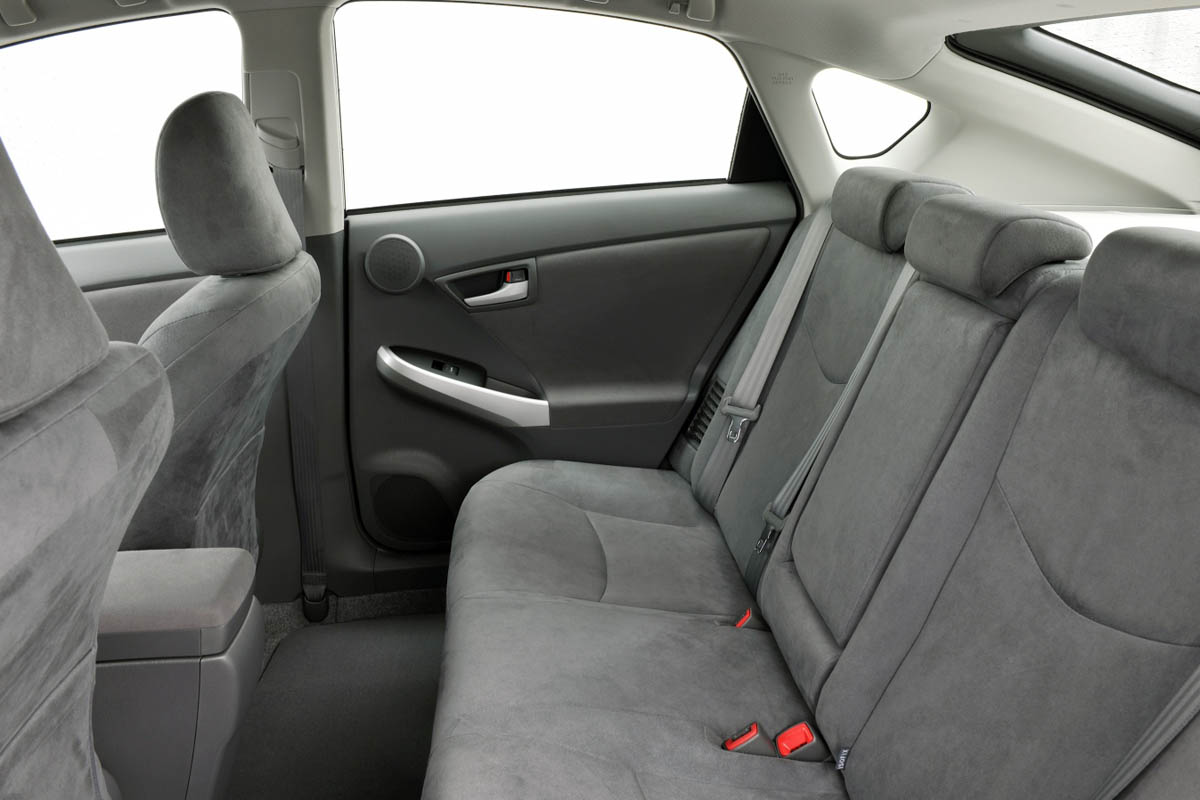 Toyota Prius T Spirit 1.8 auto review