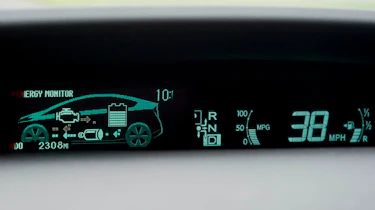 Toyota Prius T Spirit 1.8 auto review