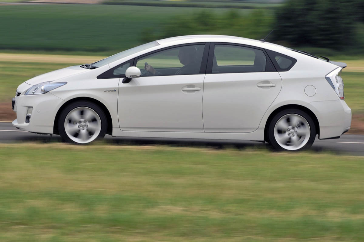 Toyota Prius T Spirit 1.8 auto review