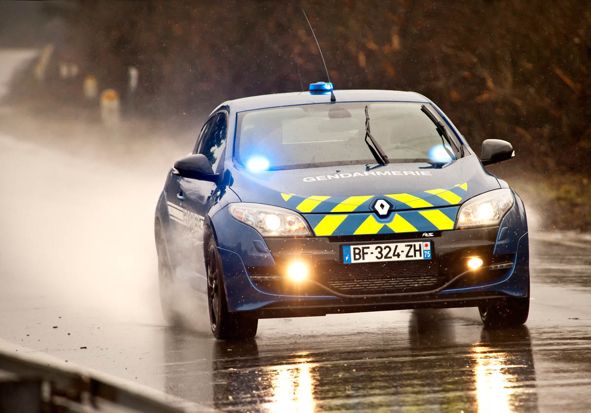 Police Renault Megane 250