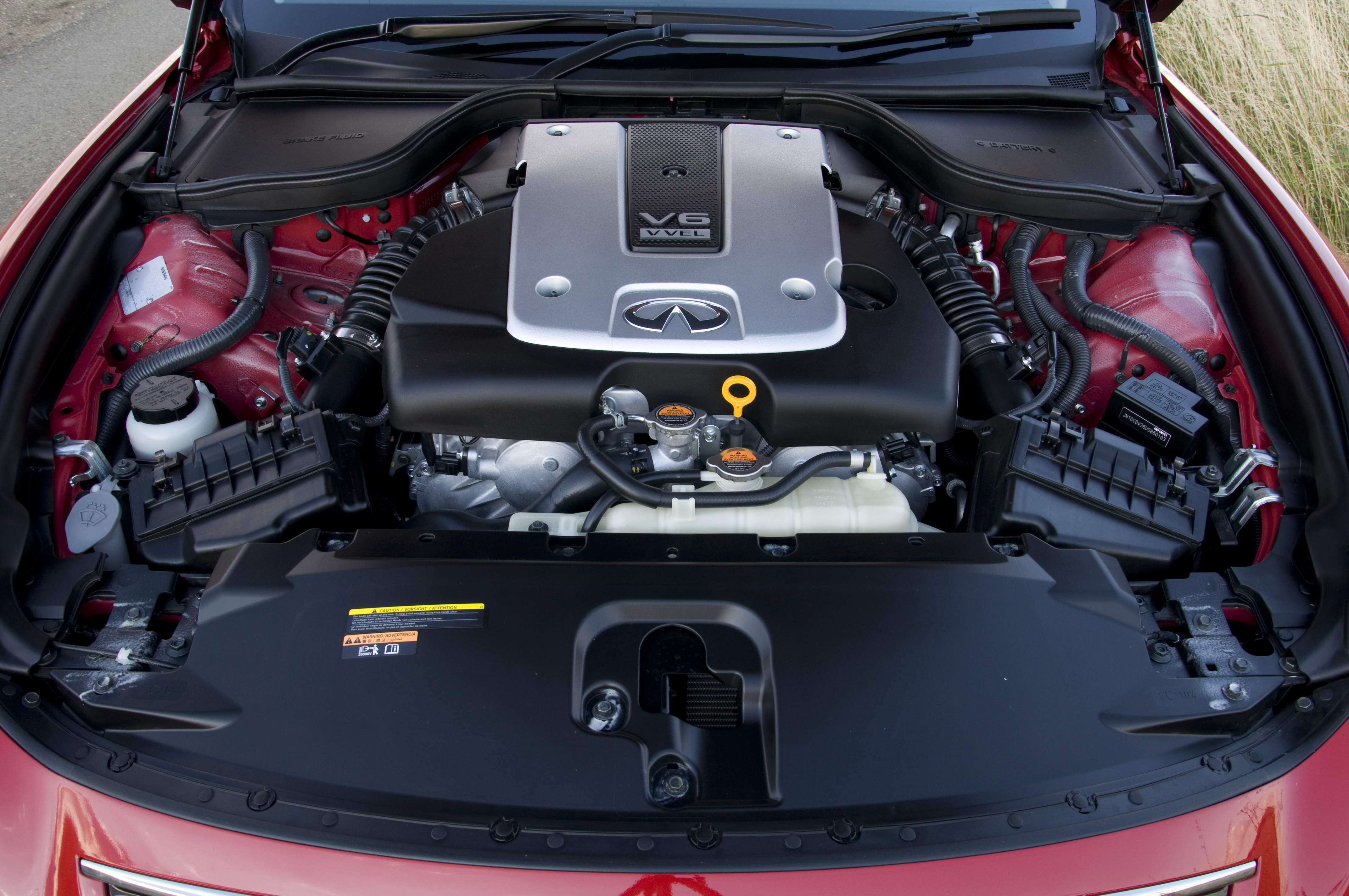 Infiniti G37S Coupe engine