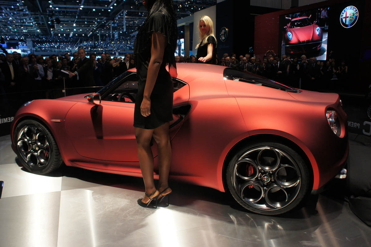 New Alfa Romeo 4C Concept live at Geneva