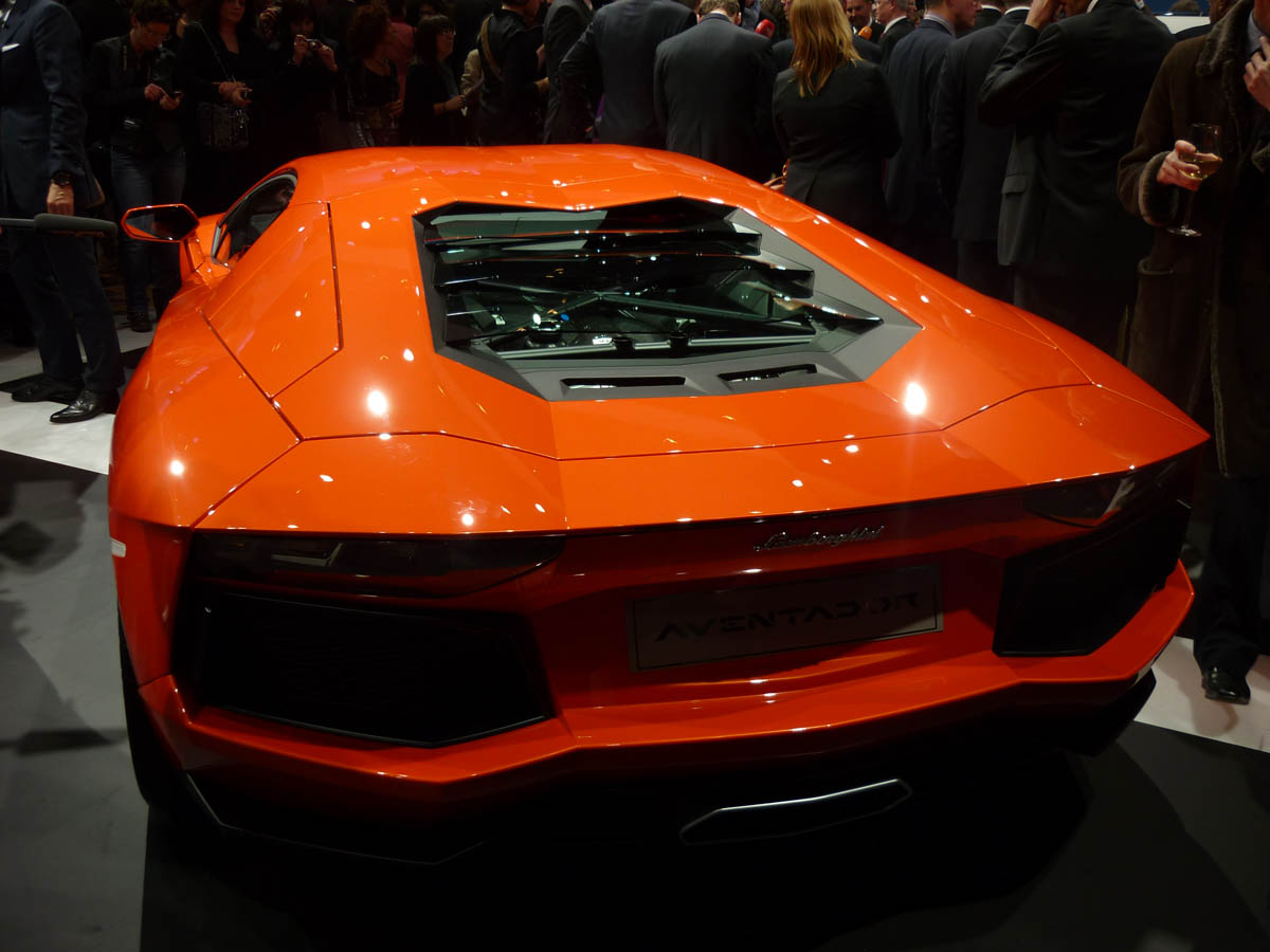 Geneva 2011: Lamborghini Aventador LP700-4