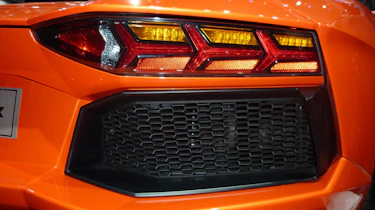 Geneva 2011: Lamborghini Aventador LP700-4