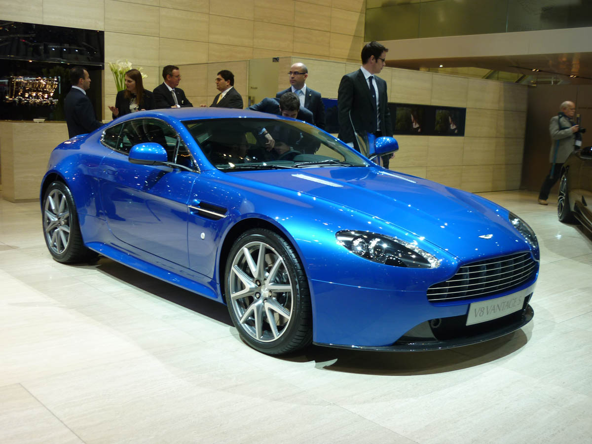 Aston Martin V8 Vantage S