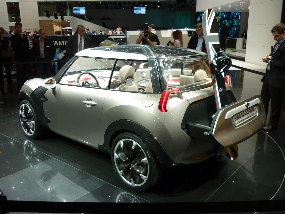 Geneva 2011: 94mpg Mini Rocketman concept
