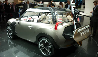 Geneva 2011: 94mpg Mini Rocketman concept