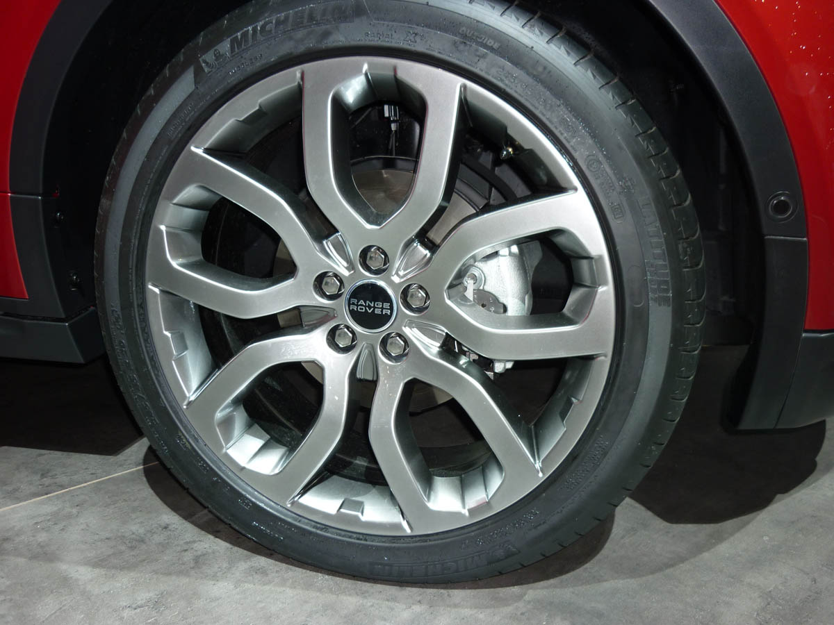 Geneva 2011: Range Rover Evoque