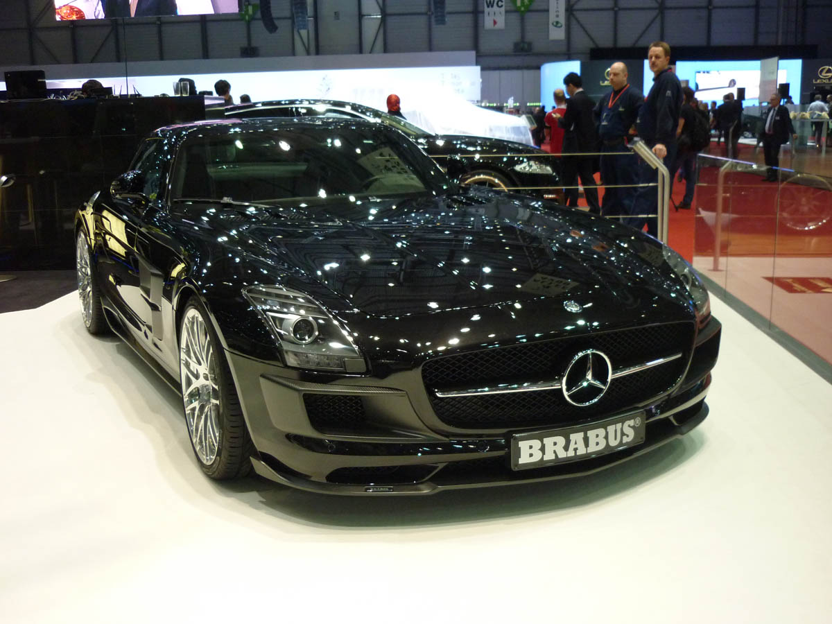 Geneva 2011: Brabus SLS 700 Biturbo