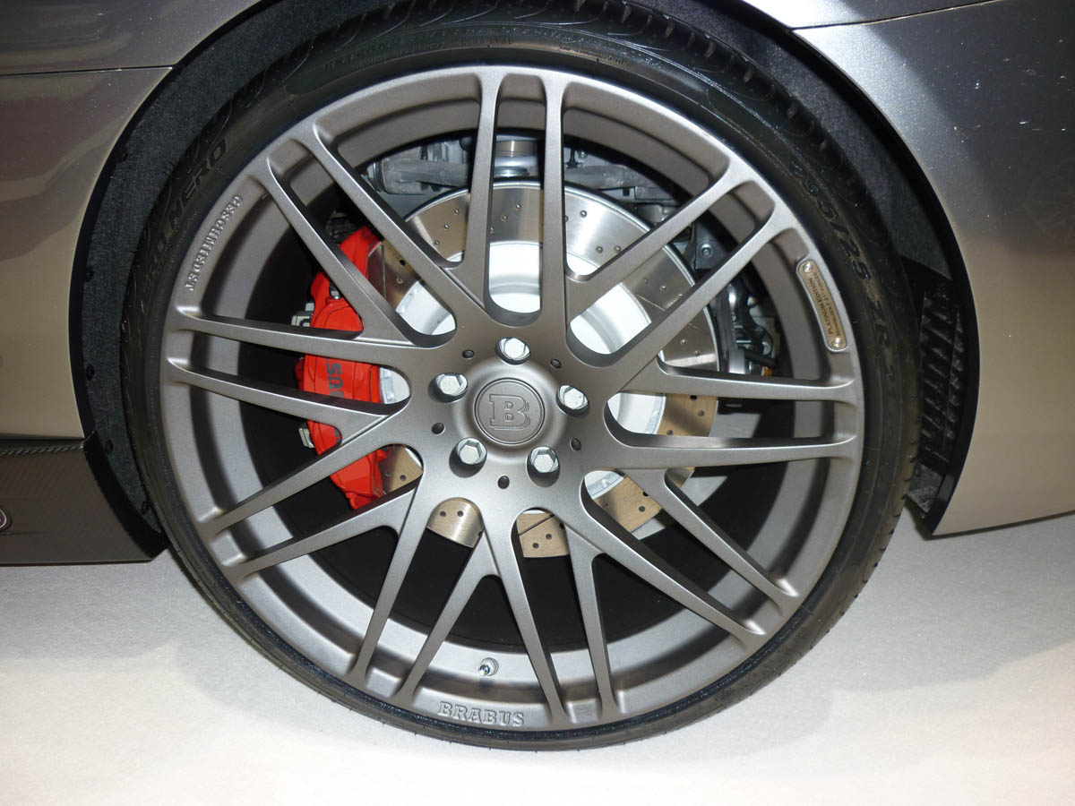 Geneva 2011: Brabus SLS 700 Biturbo