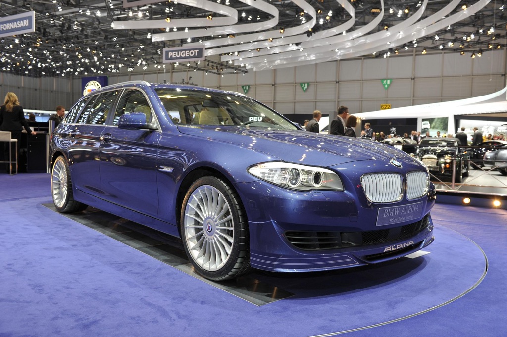 Geneva 2011: Alpina B5 Touring show pics