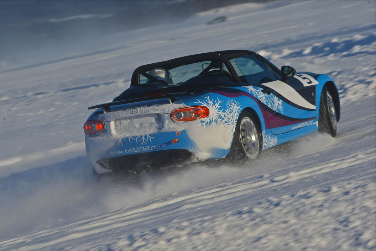 evo goes Mazda MX-5 ice racing