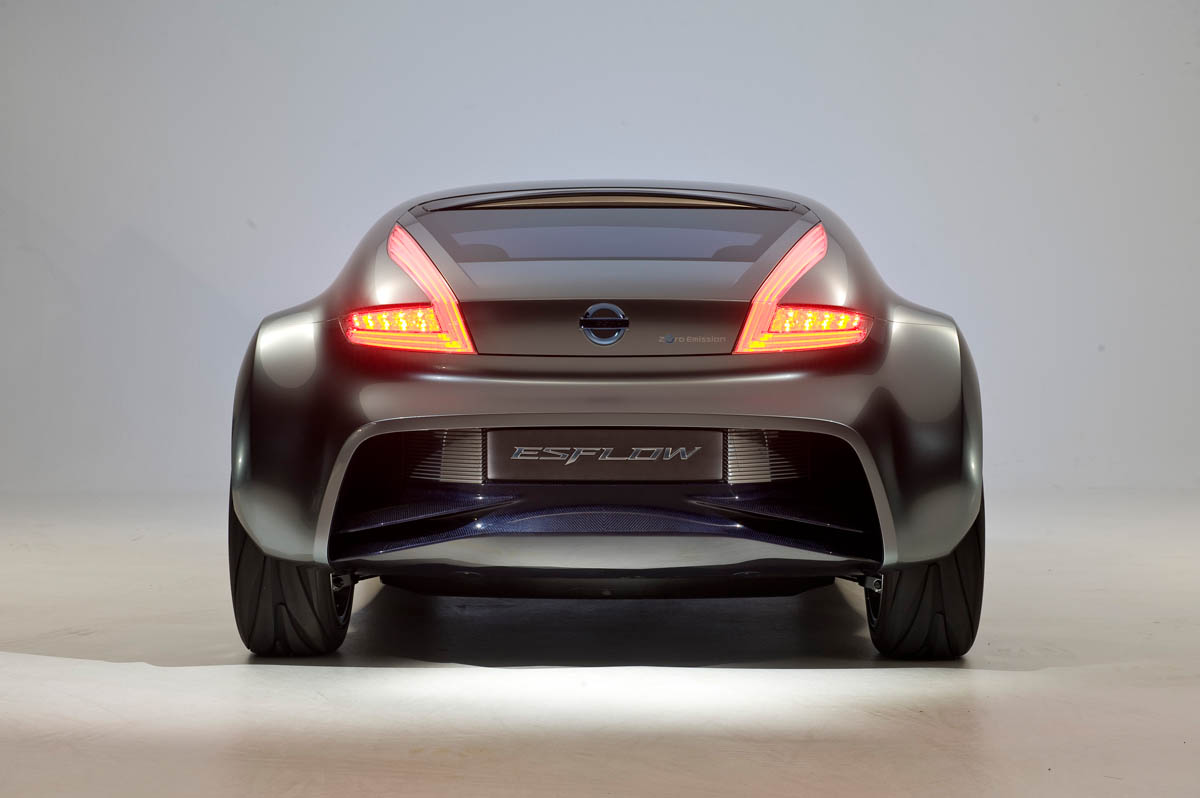 Nissan Esflow sports car