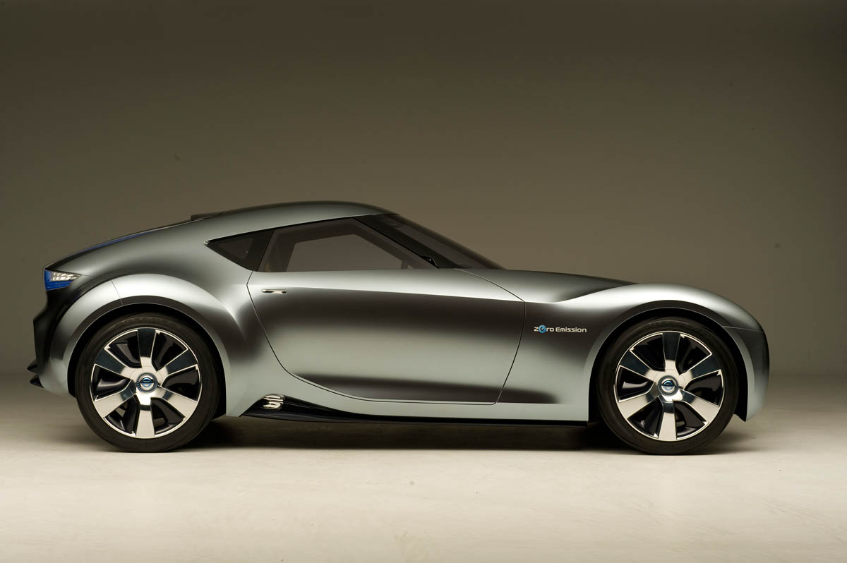 Nissan Esflow sports car