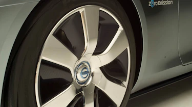 Nissan Esflow sports car