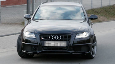 New Audi RS4 sports saloon spy shots