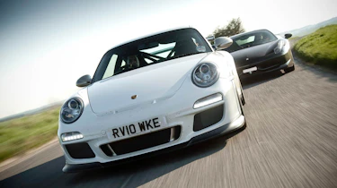 Porsche 911 GT3 RS v Ferrari 458 Italia