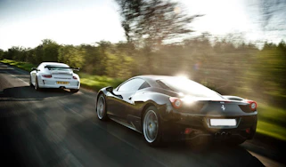 Porsche 911 GT3 RS v Ferrari 458 Italia