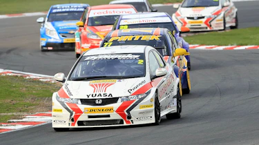 British Touring Car Championship Round 1: Brands Hatch - Matt Neal, race three, 2011, Honda Civic, Brands Hatch Indy