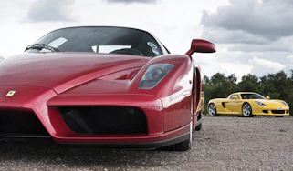 Porsche Carrera GT v Ferrari Enzo