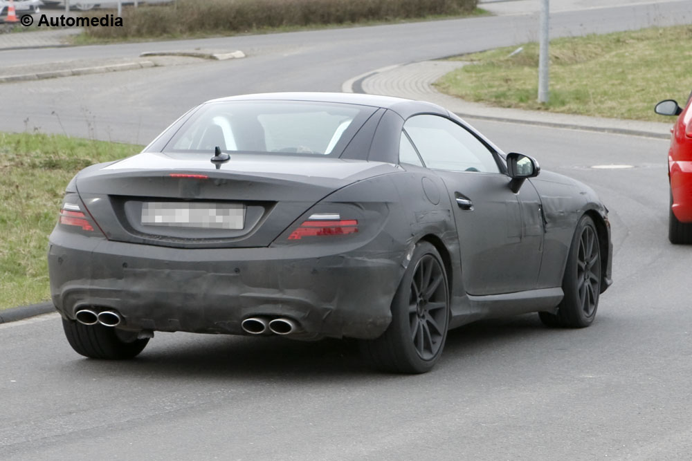 Mercedes-Benz SLK63 AMG spy shots