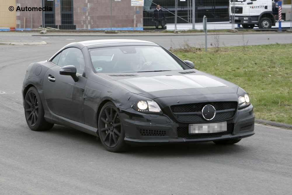 Mercedes-Benz SLK63 AMG spy shots