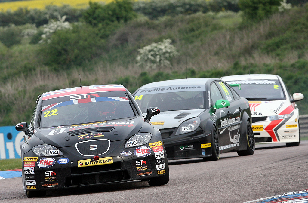 British Touring Car Championship Round 3: Thruxton