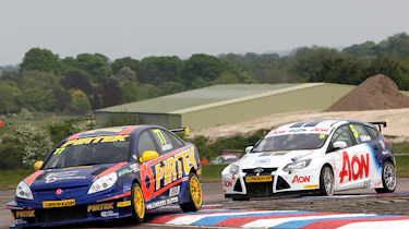 British Touring Car Championship Round 3: Thruxton