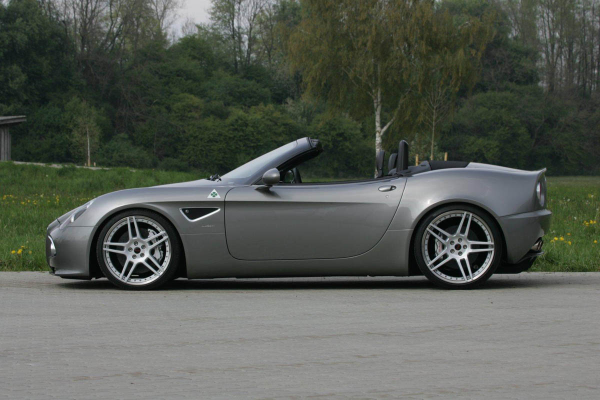 592bhp Alfa Romeo 8C Spider news and pictures
