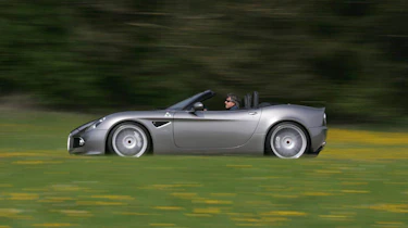 592bhp Alfa Romeo 8C Spider news and pictures