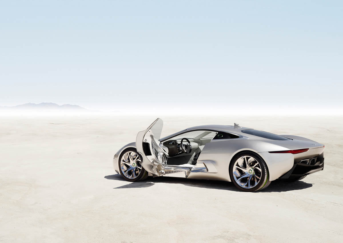 Jaguar C-X75 hybrid supercar makes production