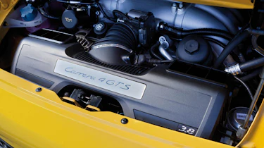 Porsche 911 Carrera 4 GTS news and pictures
