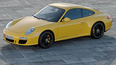 Porsche 911 Carrera 4 GTS news and pictures