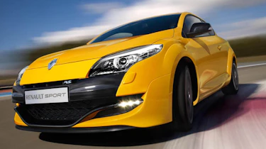 2011 Renaultsport trackday calendar revealed