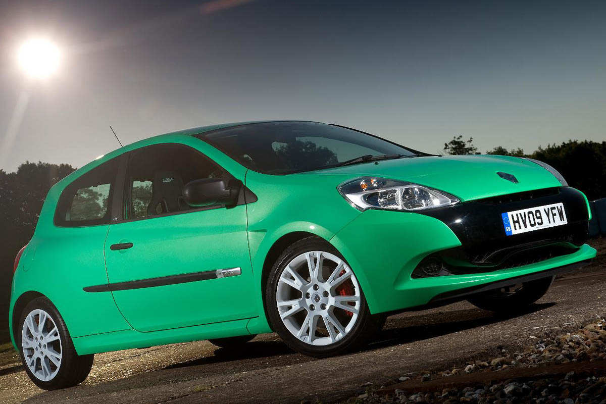 2011 Renaultsport trackday calendar revealed