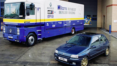 2011 Renaultsport trackday calendar revealed