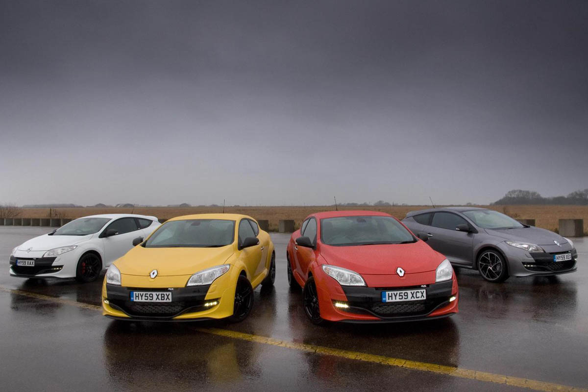 2011 Renaultsport trackday calendar revealed