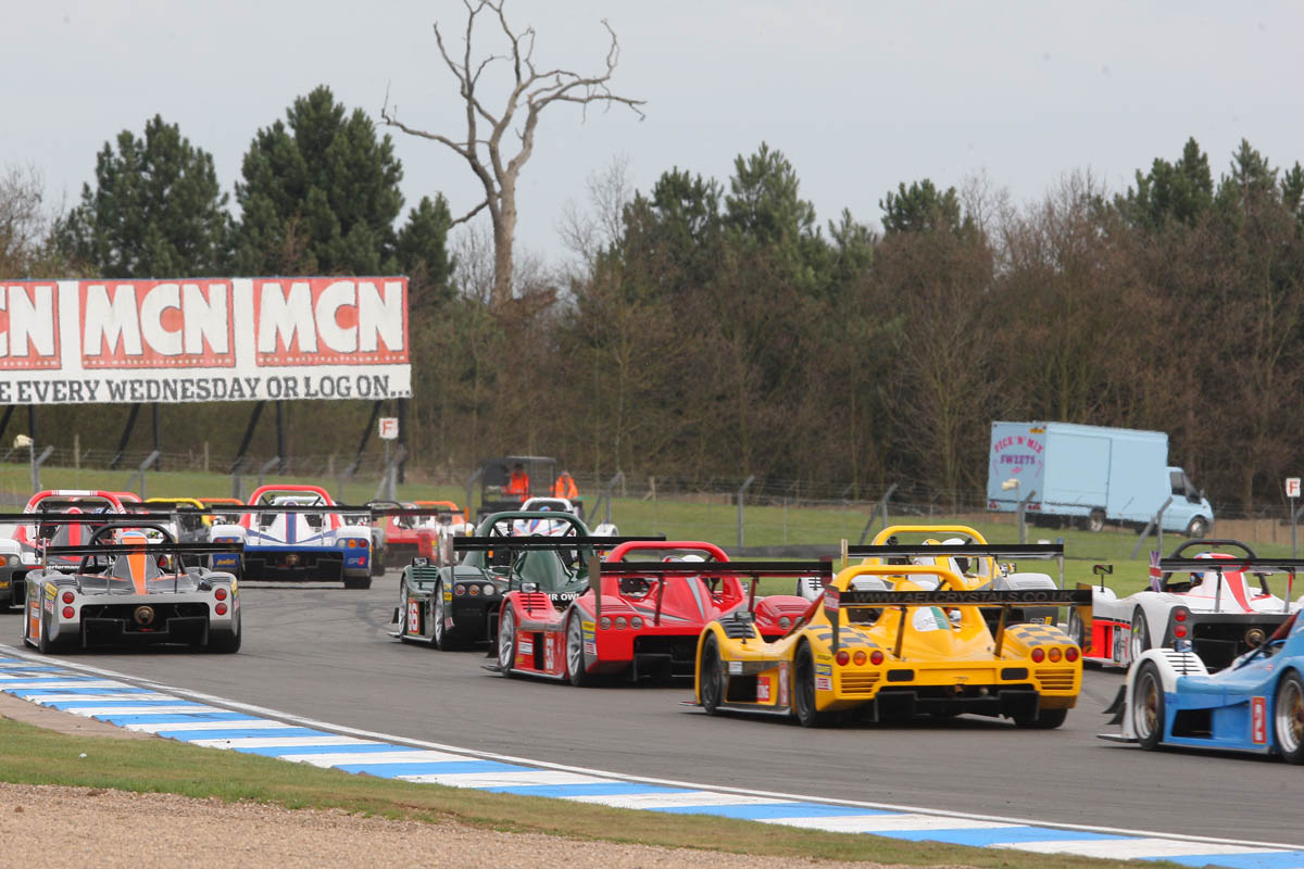 evo goes Radical racing: video and picture gallery