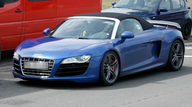 Audi R8 GT Spyder spy shots