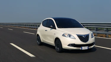 Lancia Ypsilon Chrysler Ypsilon review and pictures