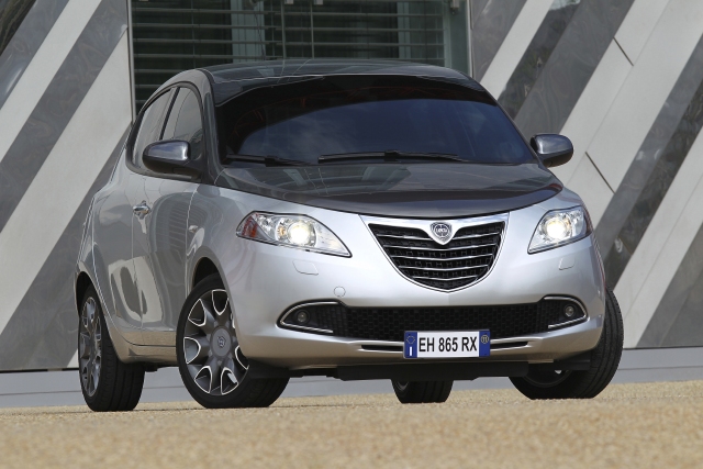 Lancia Ypsilon Chrysler Ypsilon review and pictures