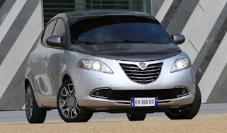 Lancia Ypsilon Chrysler Ypsilon review and pictures