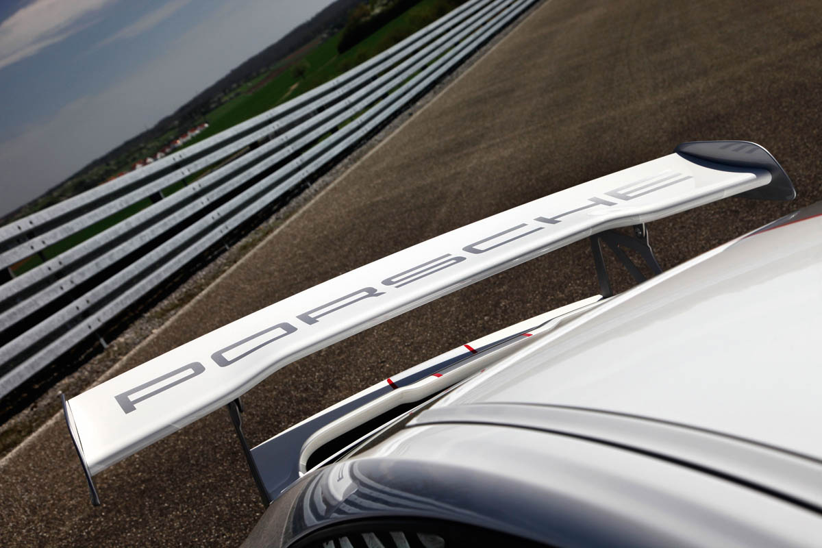 Porsche 911 GT3 RS 4.0 video review