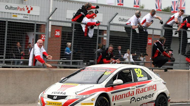 British Touring Car Championship Round 4: Oulton Park