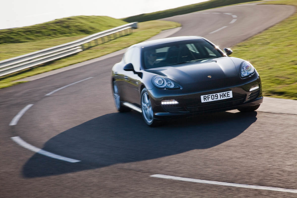 Porsche Panamera S manual