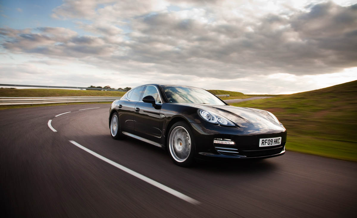 Porsche Panamera S manual