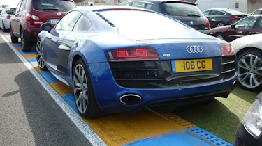 Audi R8 5.2 V10