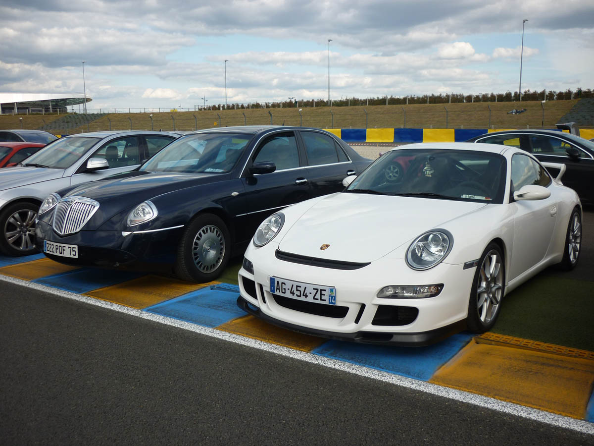 Lancia Thesis and Porsche 911 GT3