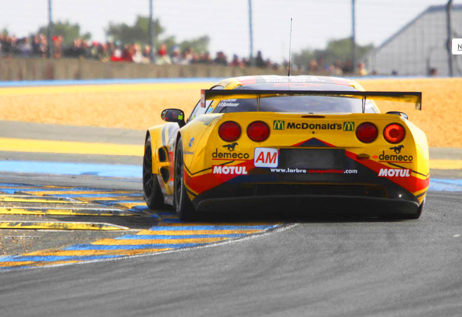 Corvette laps Le Mans video