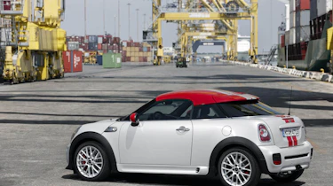 Mini Coupe Cooper action video